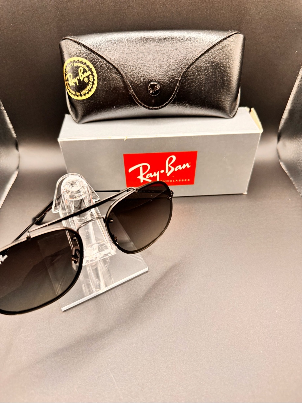 Ray-Ban Aviator Sunglasses - Black Gradient Lenses with Silver Frame - Picture 4 of 10